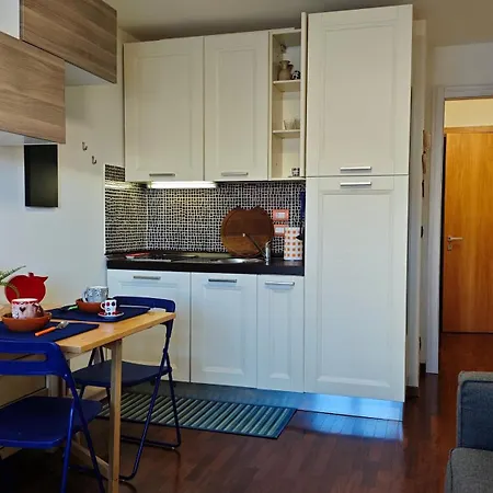 Hostdomus - Blue Apartment Sestriere
