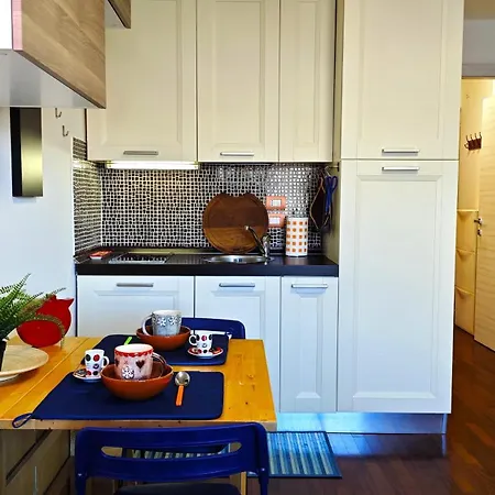 Hostdomus - Blue Apartment Sestriere